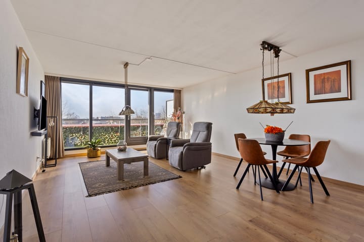 Foto 2 van Burgemeester Jhr. Quarles van Uffordlaan 529