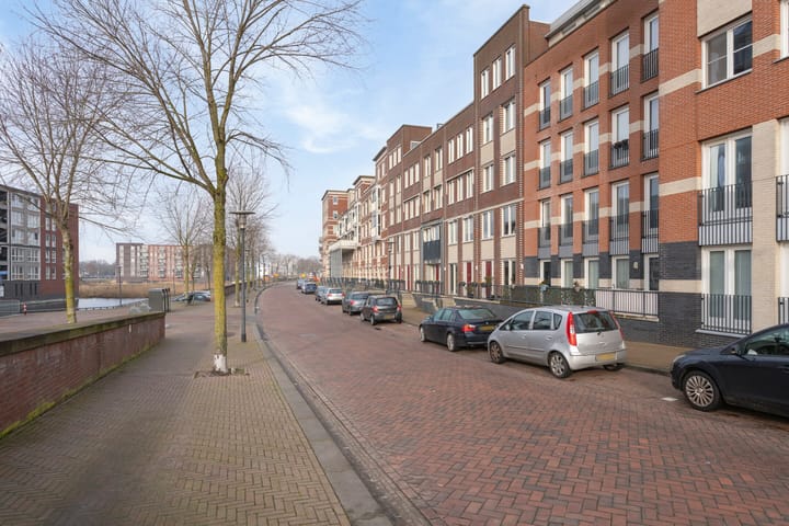 Foto 1 van Kanaalboulevard 28