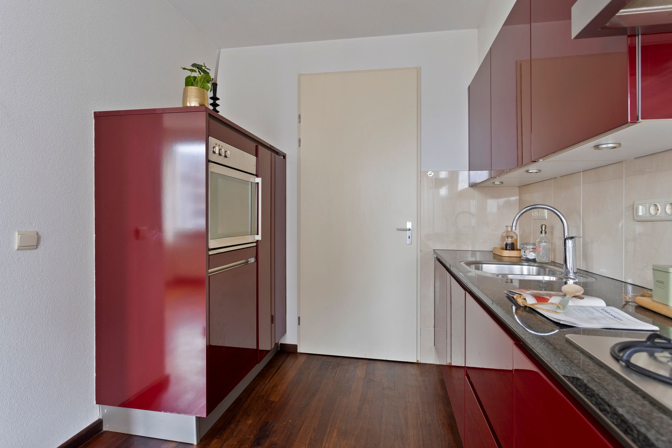 Foto 12 van Kanaalboulevard 28