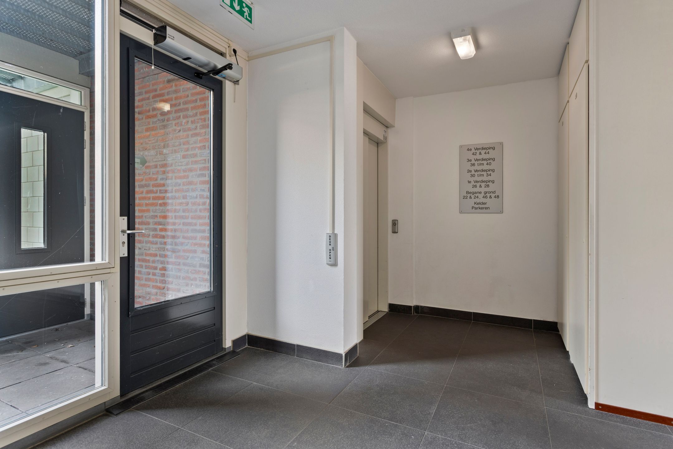 Foto 24 van Kanaalboulevard 28