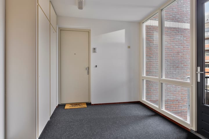 Foto 25 van Kanaalboulevard 28