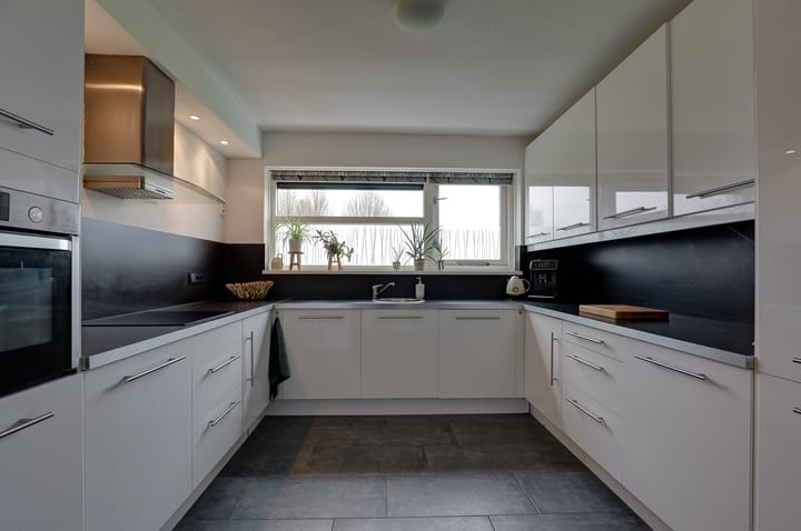 Foto 10 van Rozemarijntuin 21