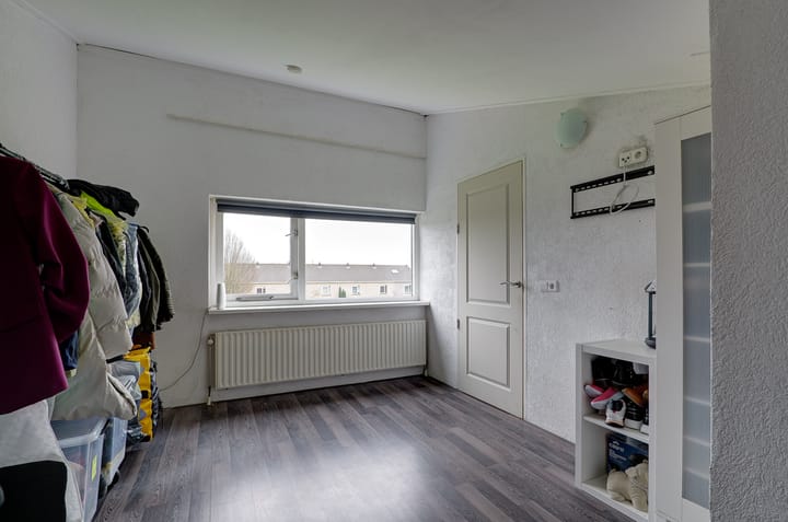 Foto 30 van Rozemarijntuin 21