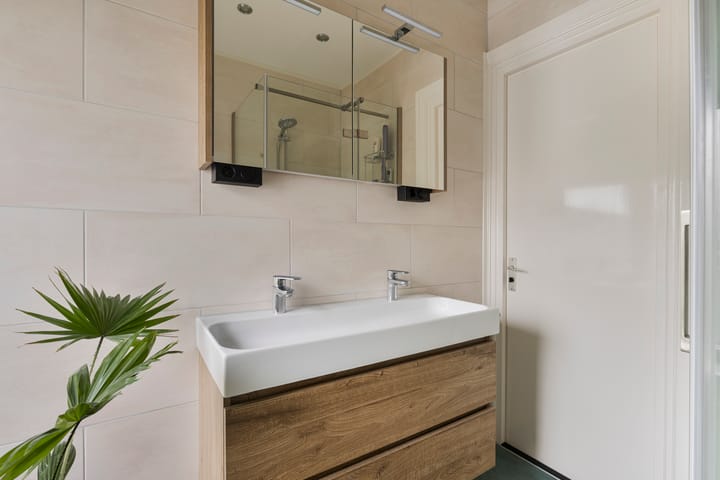 Foto 23 van Generaal van der Plaatstraat 10