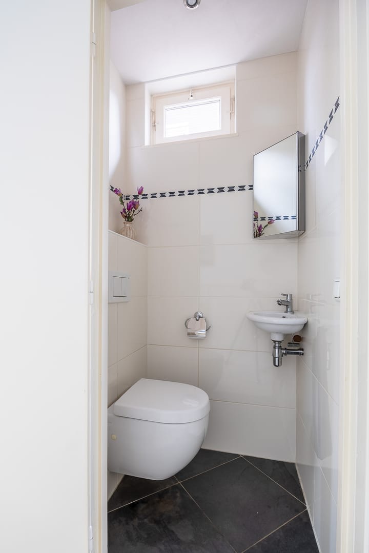 Foto 7 van van Broekhuizenstraat 4