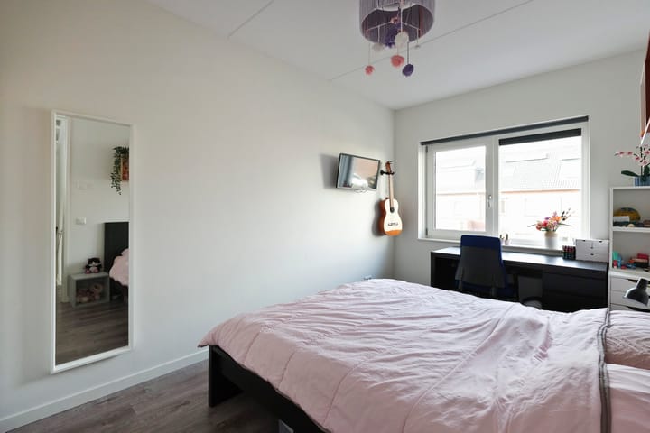 Photo 18 of Kalmoesstraat 6