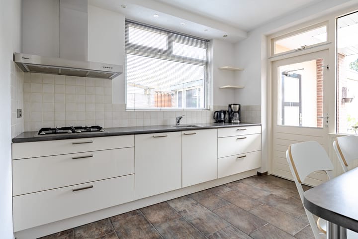 Foto 9 van van Broekhuizenstraat 4