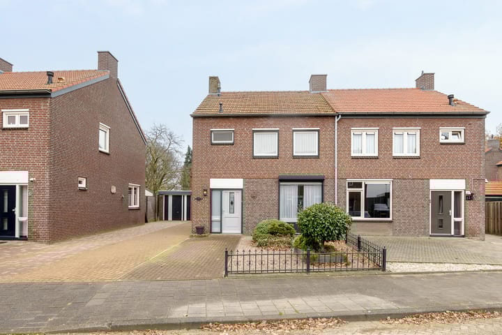 Foto 2 van van Broekhuizenstraat 4