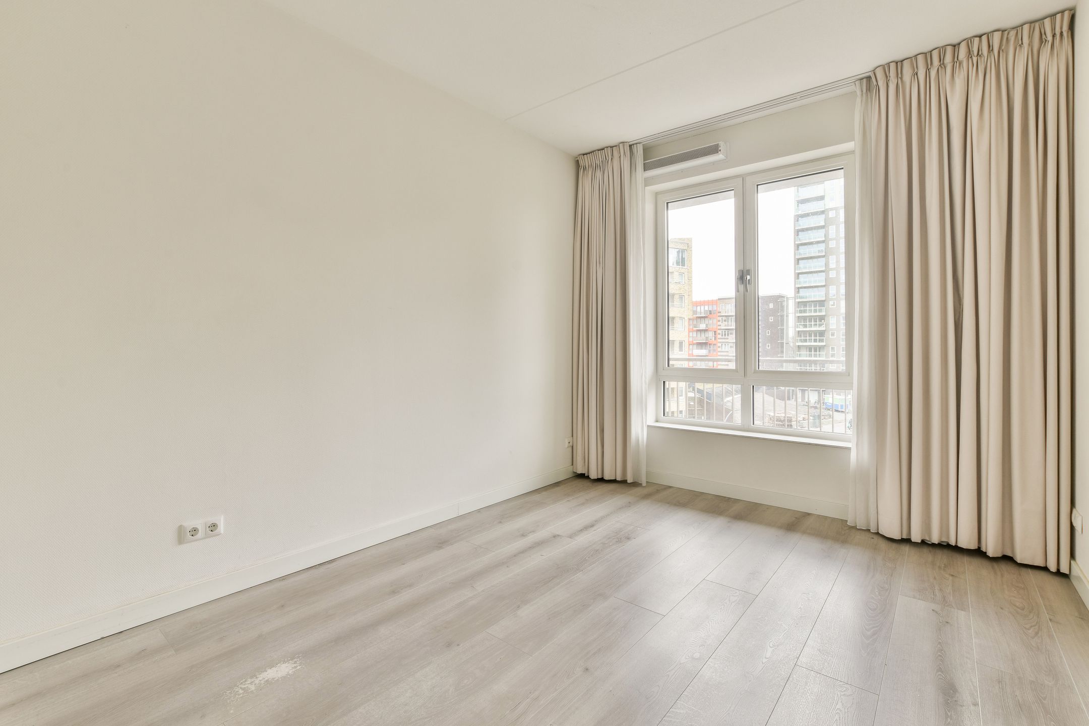 Foto 15 van Carel Willinkgracht 815