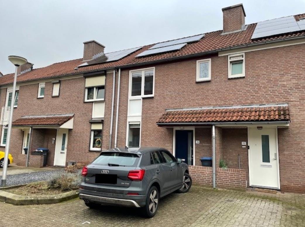 Foto 1 van Insula 74