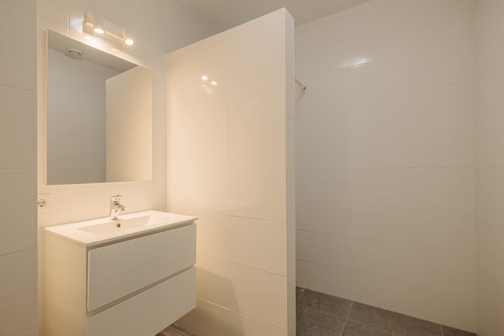 Foto 17 van Hoofdweg 696