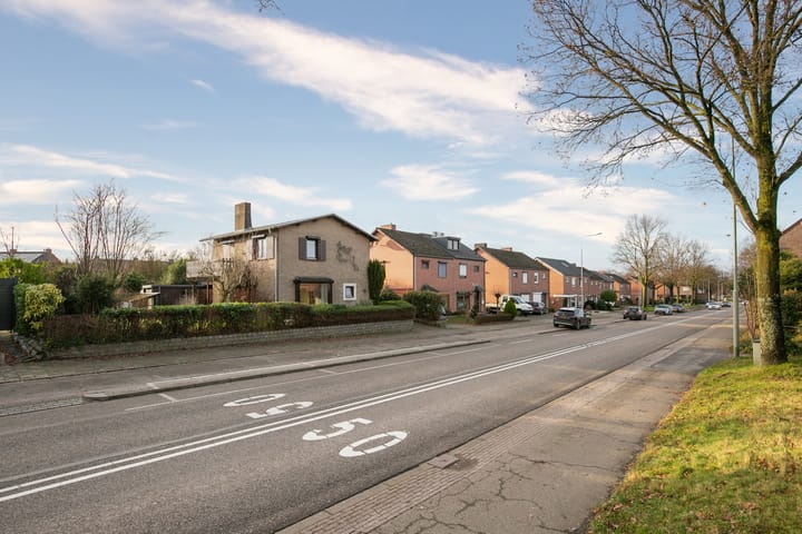 Foto 28 van Europaweg-Noord 107