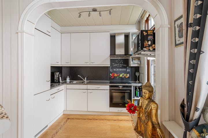 Photo 10 of Jan van Avennesstraat 39-A