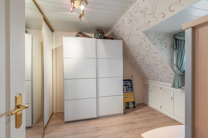 Photo 16 of Jan van Avennesstraat 39-A