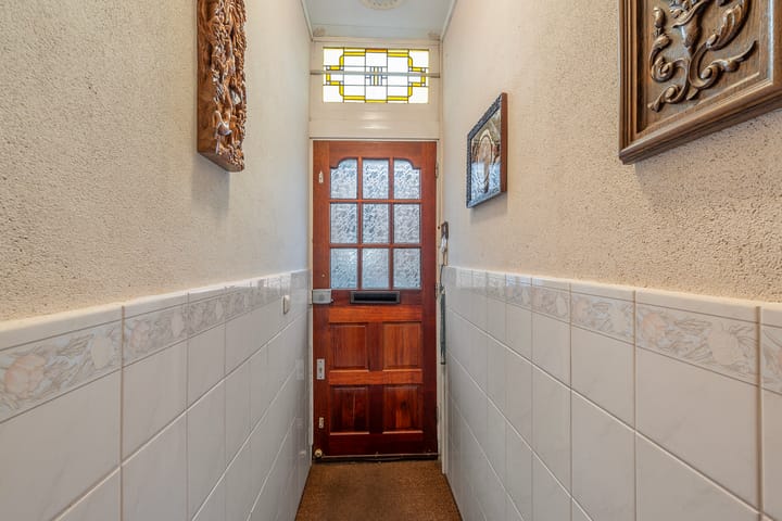 Photo 24 of Jan van Avennesstraat 39-A