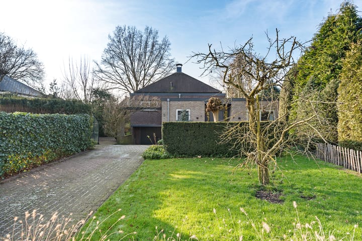 Foto 5 van Meinwerkstraat 5