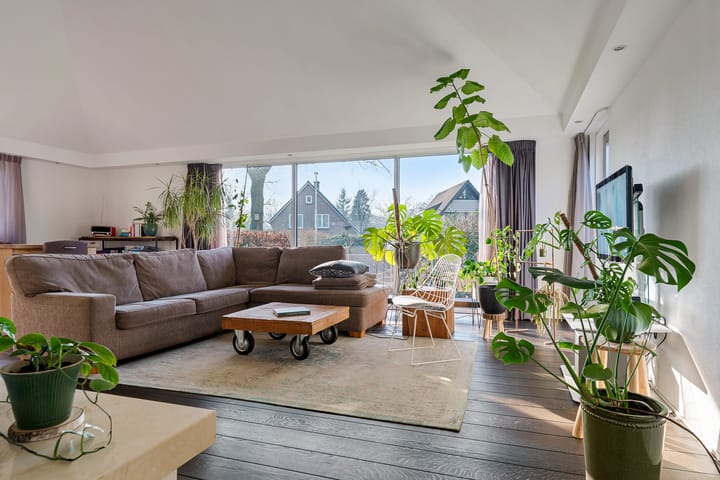 Foto 9 van Meinwerkstraat 5