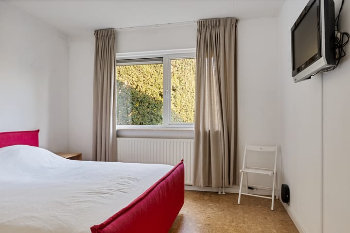 Foto 16 van Meinwerkstraat 5