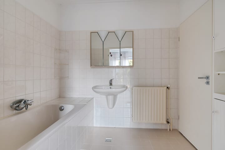 Foto 21 van Meinwerkstraat 5