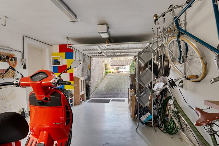 Foto 27 van Meinwerkstraat 5