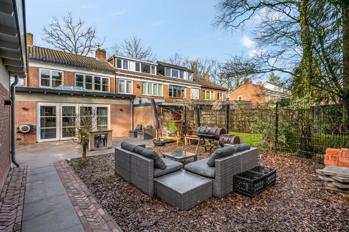 Photo 38 of Anna van Burenlaan 15