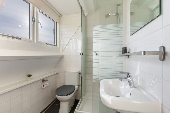 Foto 17 van Jeremias de Deckerstraat 4-B