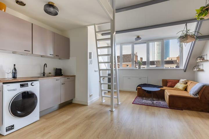 Foto 18 van Jeremias de Deckerstraat 4-B