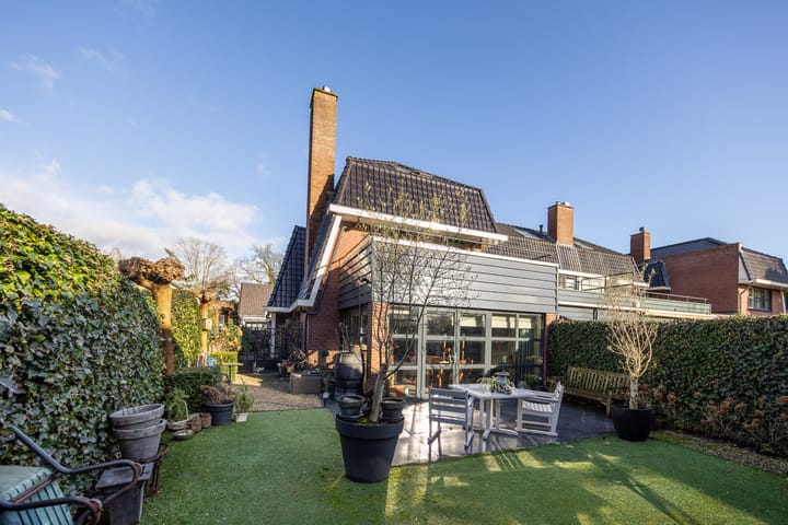 Foto 30 van Luitgardeweg 1