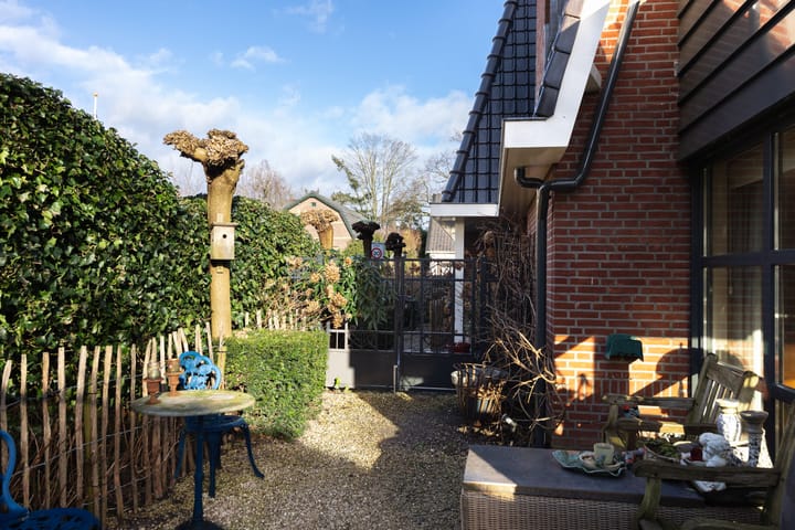 Foto 32 van Luitgardeweg 1