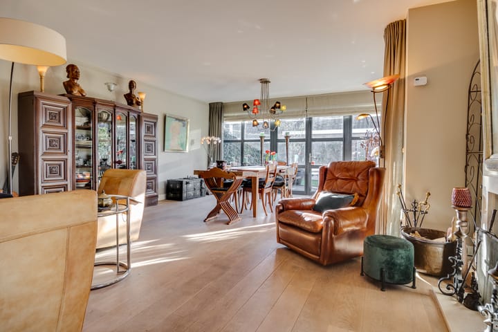 Foto 11 van Luitgardeweg 1