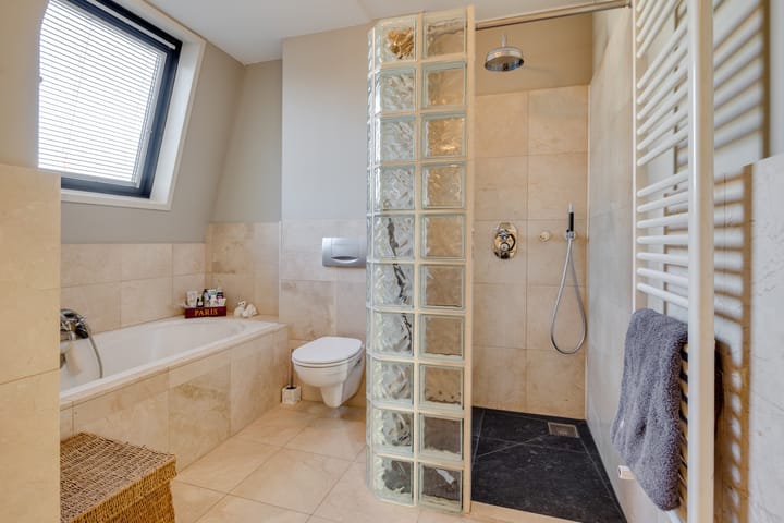 Foto 21 van Luitgardeweg 1