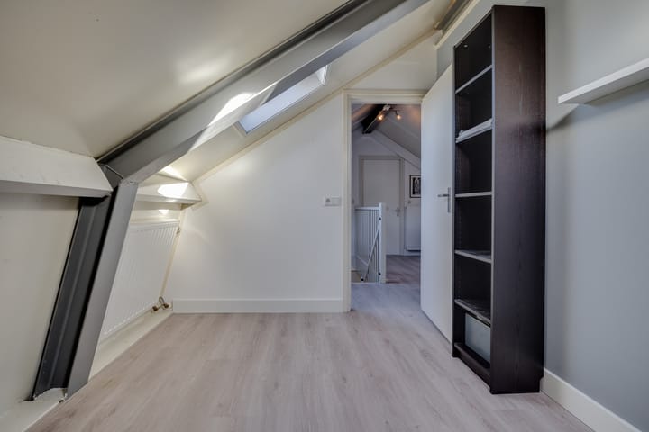 Foto 27 van Luitgardeweg 1