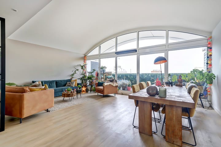 Foto 1 van Palaceplein 243