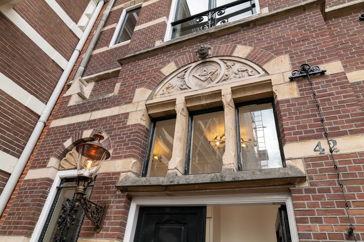 Photo 6 of Surinamestraat 42-B