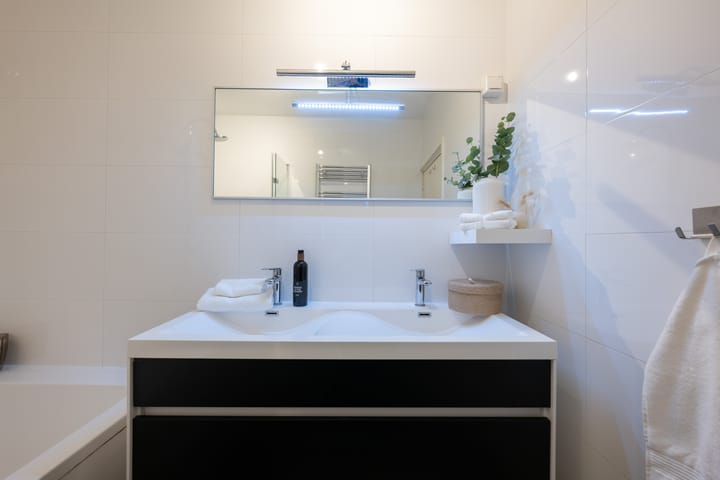 Photo 40 of Surinamestraat 42-B