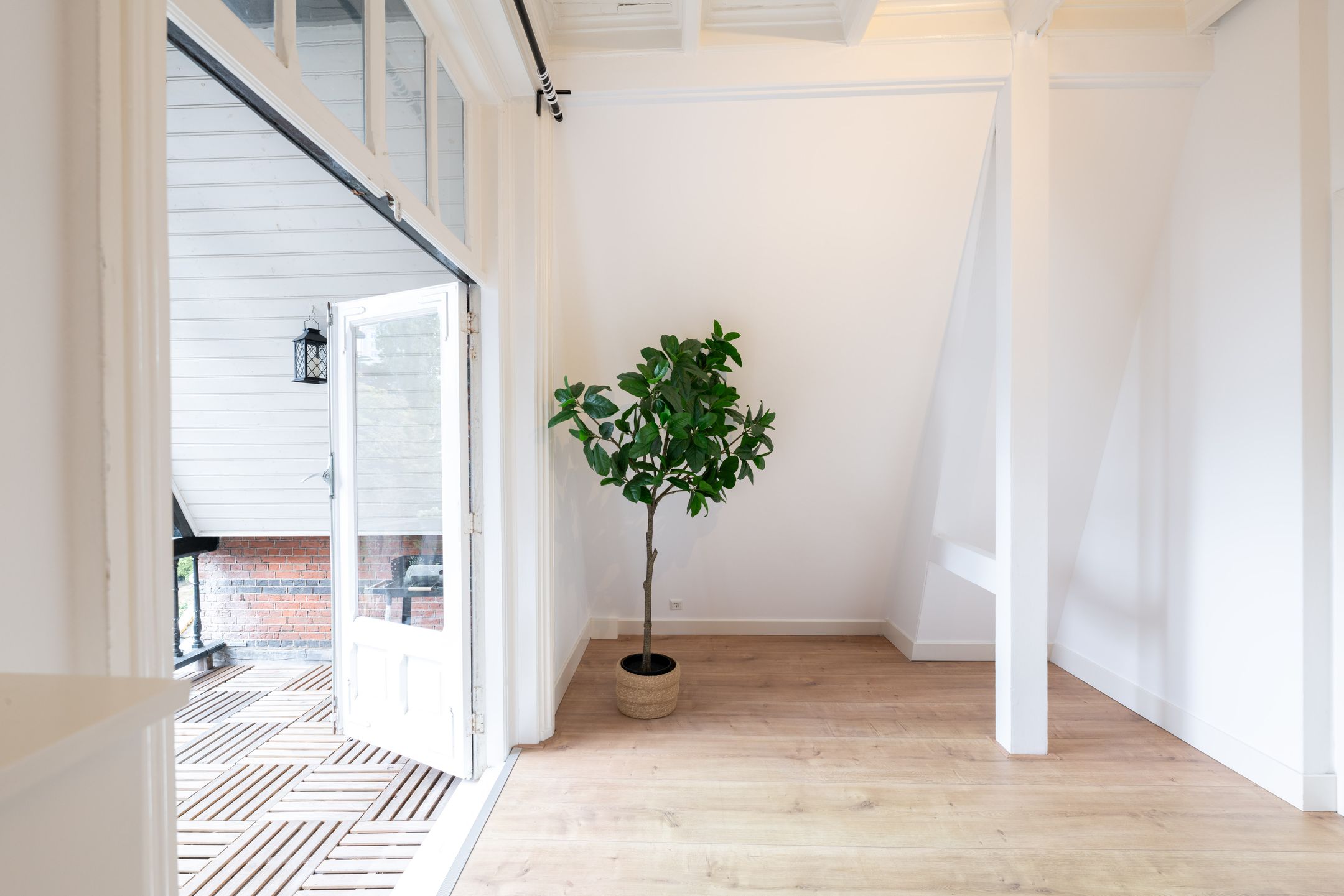 Photo 48 of Surinamestraat 42-B