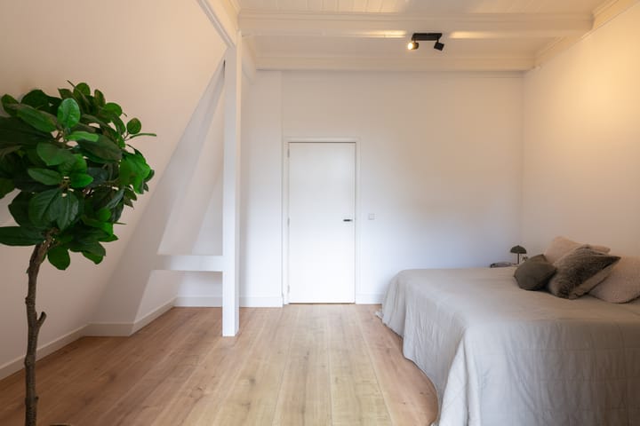 Photo 49 of Surinamestraat 42-B