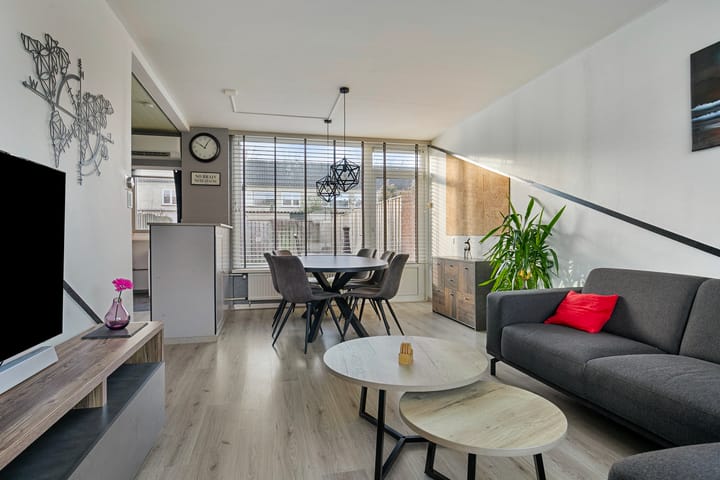 Foto 2 van Generaal des Tombepad 15