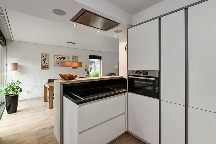 Foto 16 van Schubertstraat 12