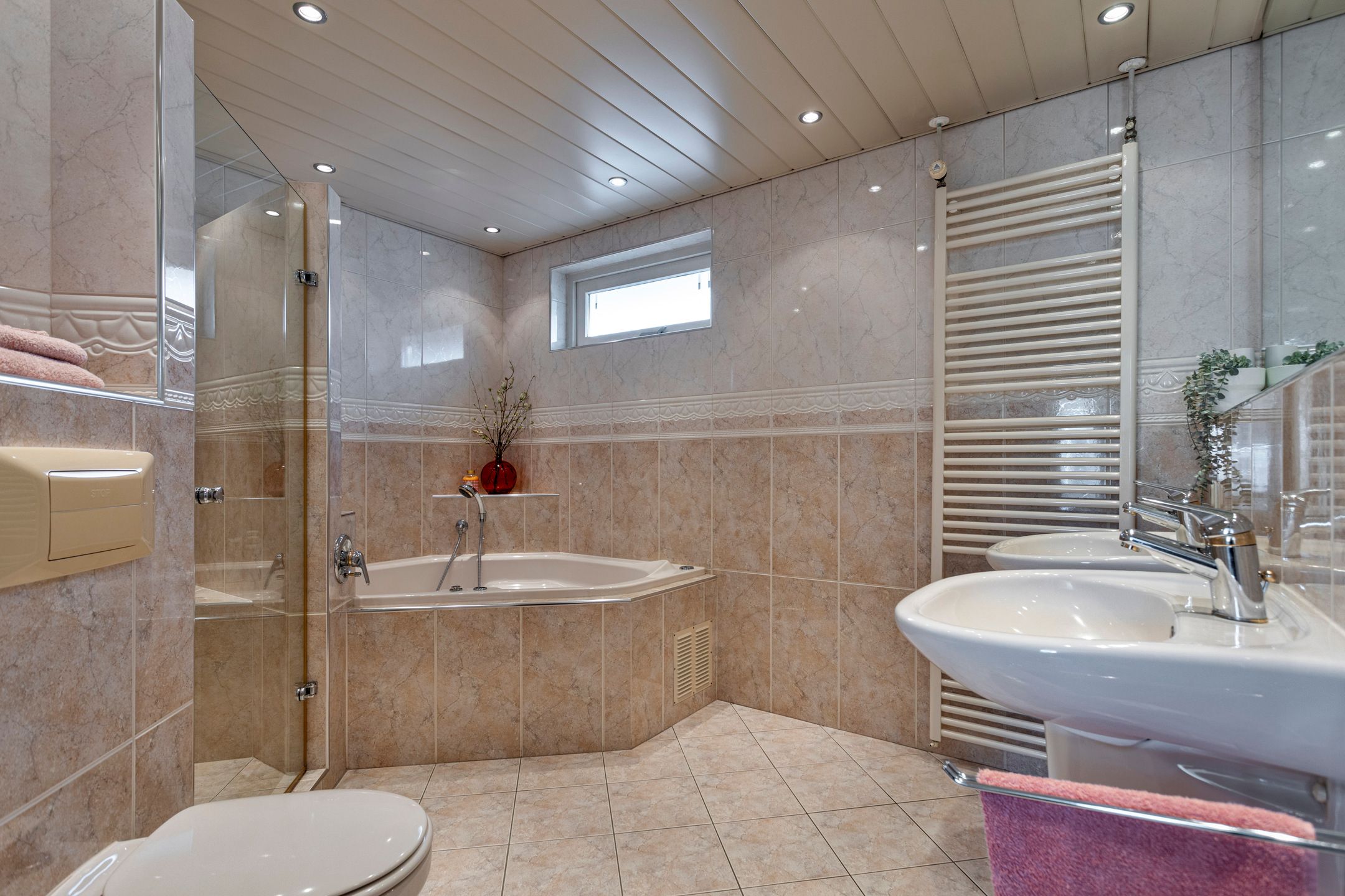 Photo 33 of Bantingstraat 10