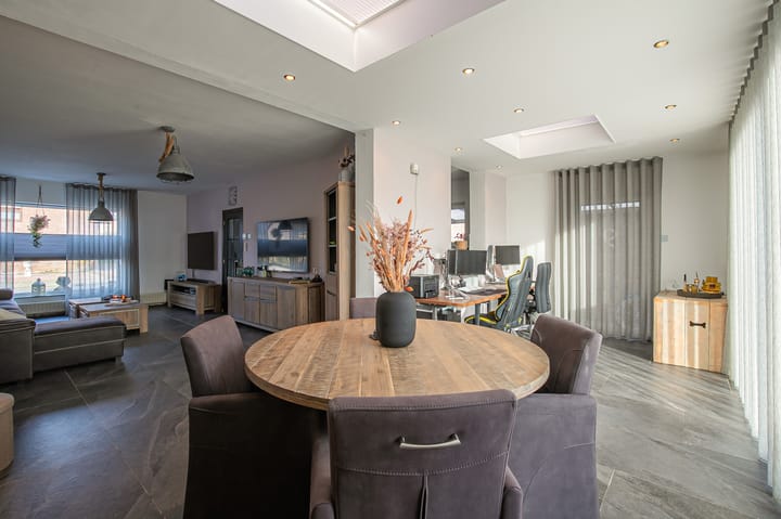 Foto 7 van Herlonglaan 9