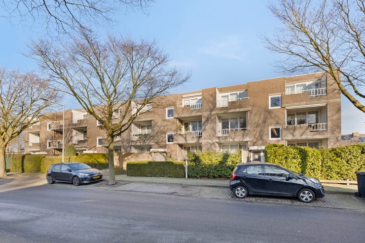 Foto 20 van Florastraat 35