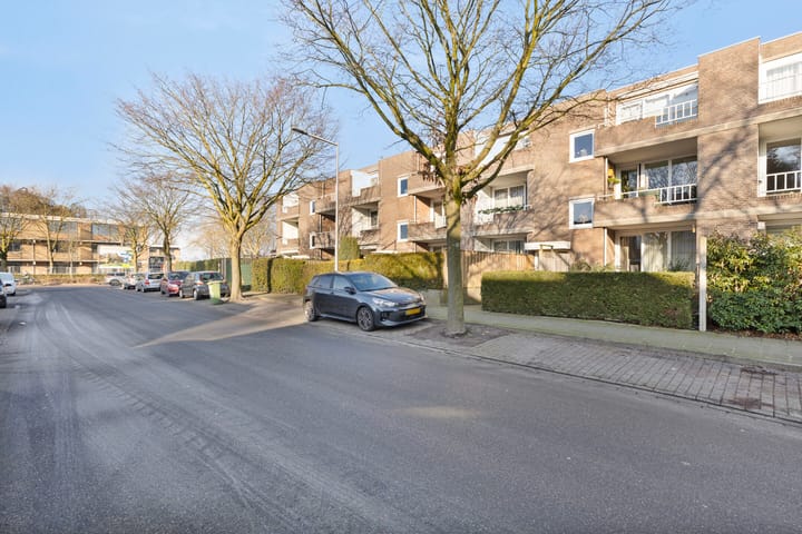 Foto 21 van Florastraat 35