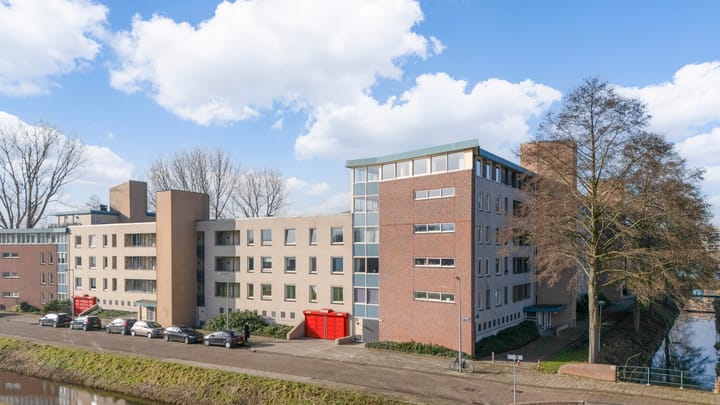 Photo 1 of Jesse Owenshof 30