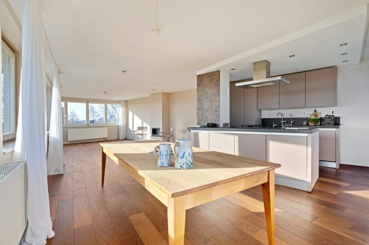 Photo 6 of Jesse Owenshof 30