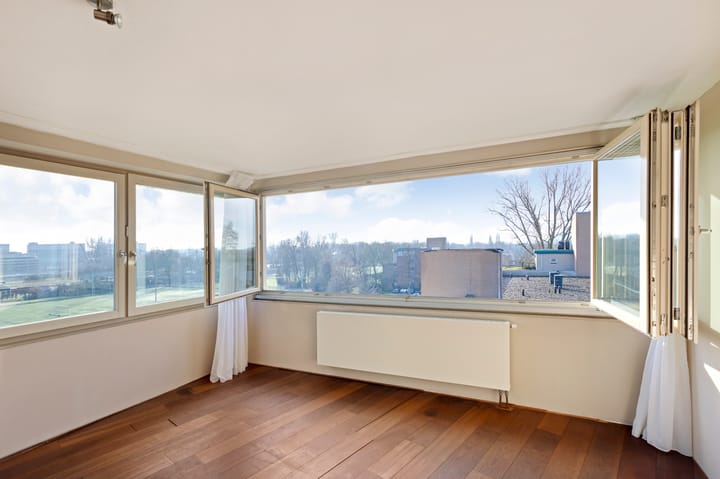 Photo 15 of Jesse Owenshof 30