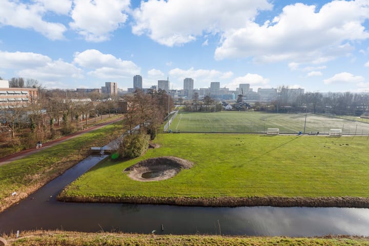 Photo 19 of Jesse Owenshof 30