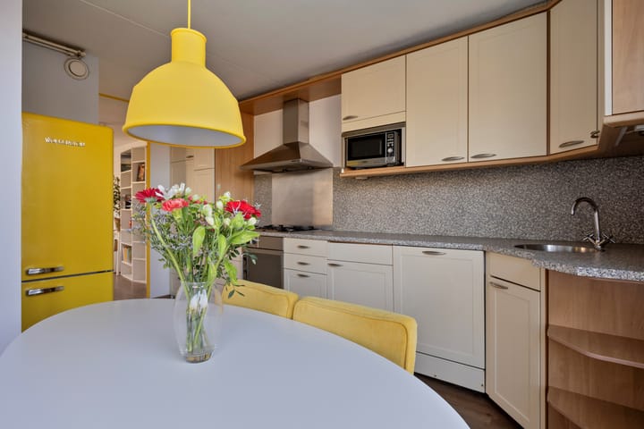 Photo 11 of Vera Bondamstraat 12