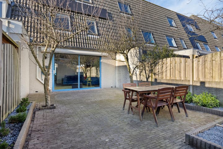 Photo 17 of Vera Bondamstraat 12