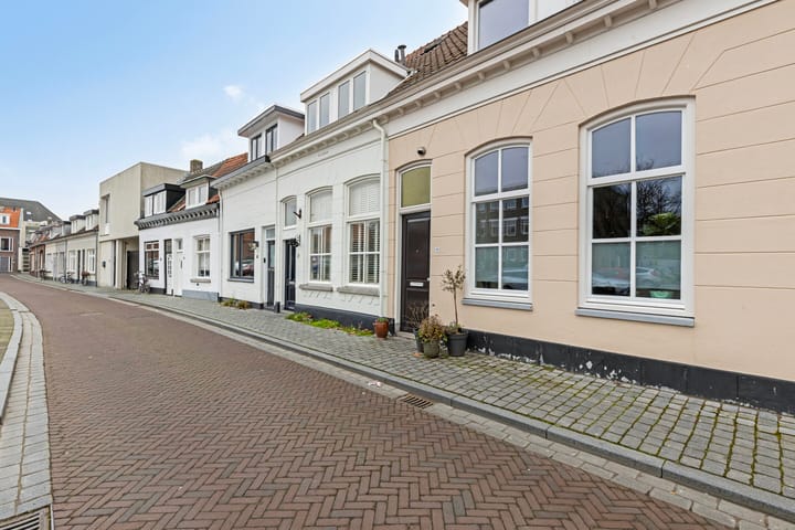 Foto 22 van Pastoor Lancrietstraat 23